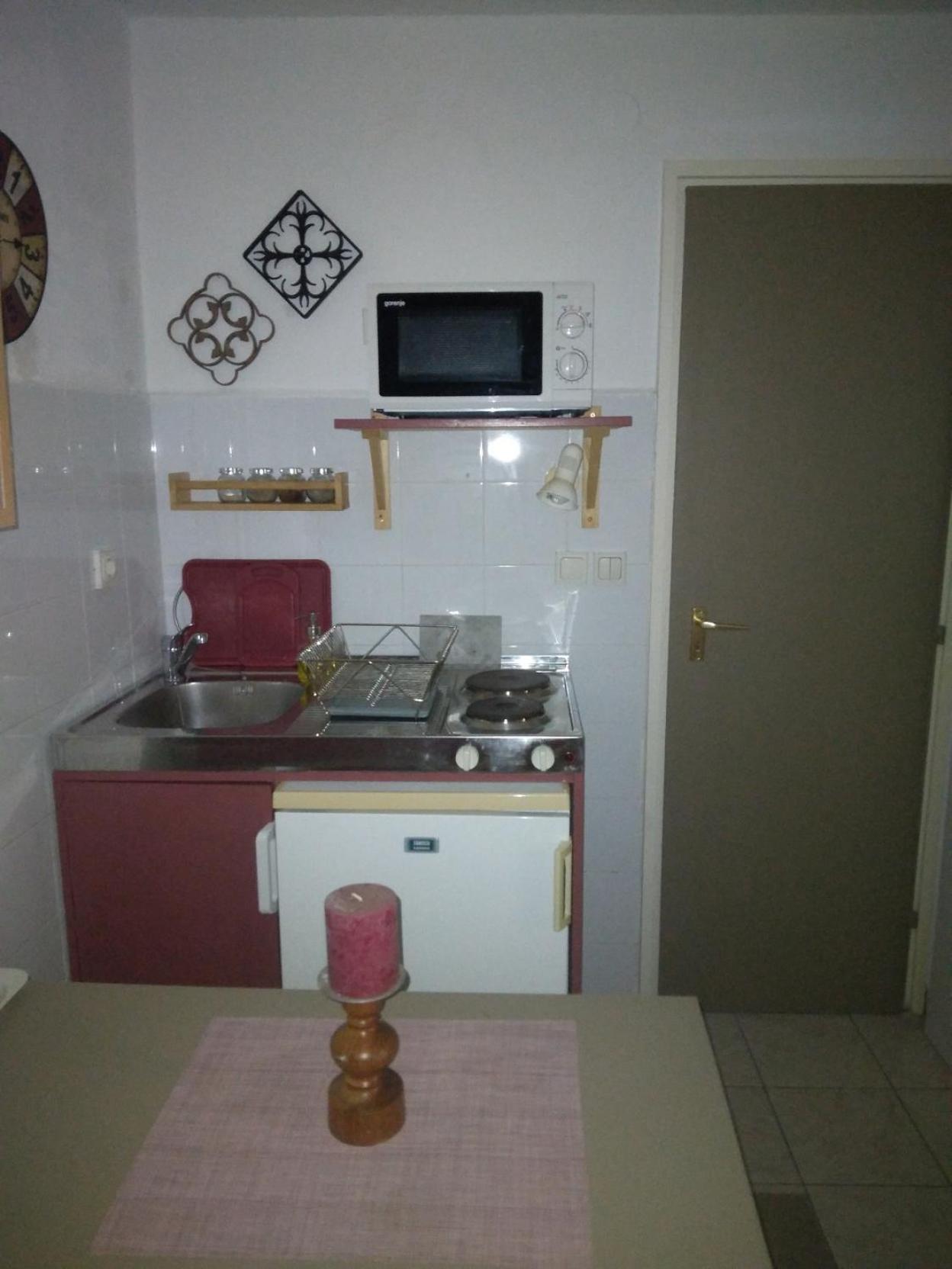 Siraly Haz Apartment Revfulop Room photo